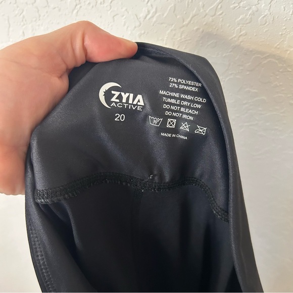 Zyia Active Reflective Metallic Light n Tight Hi-Rise Leggings Size 20 - Picture 3 of 5